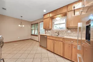 12122 Dorrance Ln, Meadows Place, TX 77477 - Photo 20