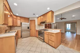 12122 Dorrance Ln, Meadows Place, TX 77477 - Photo 18