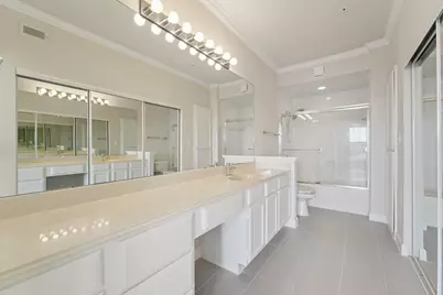 2111 S Welch Street #A318, Houston, TX 77019 - Photo 12