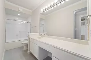 2111 S Welch St, Houston, TX 77019 - Photo 18
