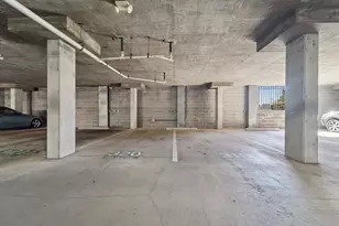 2111 S Welch St, Houston, TX 77019 - Photo 38