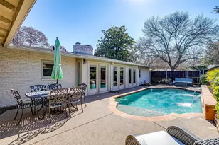 2608 Hartwood Dr, Fort Worth, TX 76109 - Photo 44