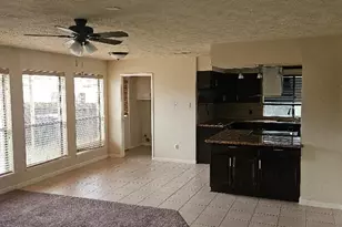 2907 Colonial Dr, Sugar Land, TX 77479 - Photo 6