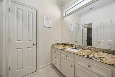 4606 Birch Street, Bellaire, TX 77401 - Photo 36