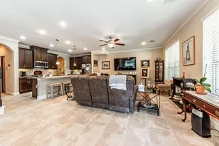 403 Marina View Dr, Webster, TX 77598 - Photo 1