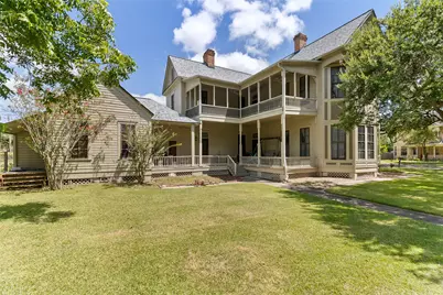 2420 Avenue H, Bay City, TX 77414 - Photo 4