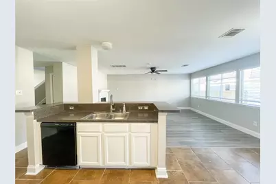 11913 Longwood Garden Way, Houston, TX 77047 - Photo 14