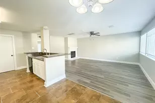 11913 Longwood Garden Way, Houston, TX 77047 - Photo 4