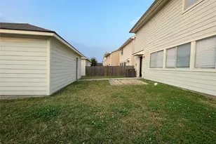 11913 Longwood Garden Way, Houston, TX 77047 - Photo 30