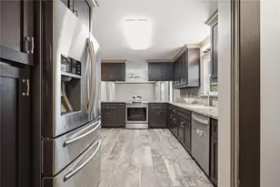 4215 County Rd 182, Alvin, TX 77511 - Photo 10