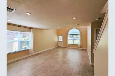 8815 Lyndonnille Falls Lane, Houston, TX 77078 - Photo 4