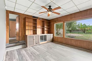 8421 Baker Dr, Houston, TX 77017 - Photo 14