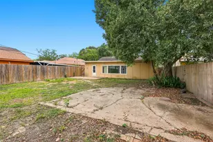 8421 Baker Dr, Houston, TX 77017 - Photo 16