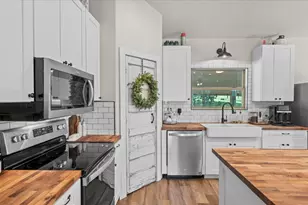 147 Wildwood Lake Dr N, Huntsville, TX 77340 - Photo 14