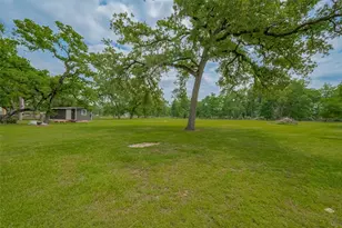 8 Riverwood Ln, Hempstead, TX 77445 - Photo 36