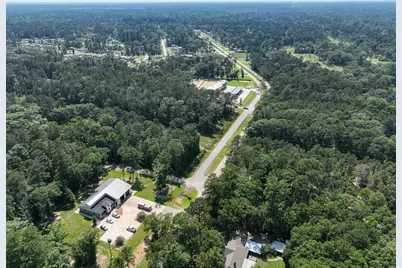 000 Fairway Dr, New Caney, TX 77357 - Photo 10