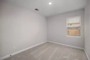 3210 Banyan Dr, Texas City, TX 77510 - Photo 8
