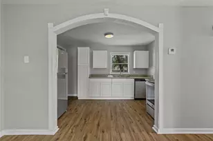 5931 Southville St, Houston, TX 77033 - Photo 12