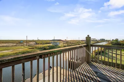 1112 Mabry Street, Gilchrist, TX 77617 - Photo 8