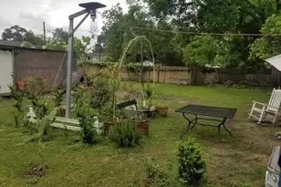 1407 Amundsen St, Houston, TX 77009 - Photo 6