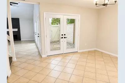 6106 W Airport Boulevard #18, Houston, TX 77035 - Photo 12