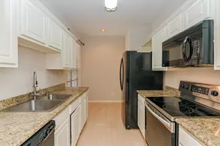 2255 Braeswood Park Dr, Houston, TX 77030 - Photo 10