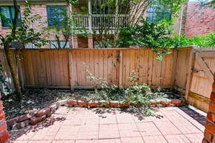 2255 Braeswood Park Dr, Houston, TX 77030 - Photo 26