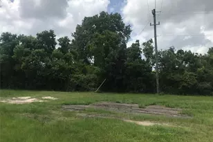 117 W Archer Rd, Baytown, TX 77521 - Photo 6