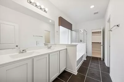 215 Freeman Boulevard, West Columbia, TX 77486 - Photo 14