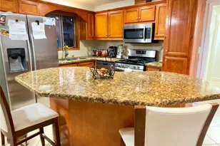 6406 Tall Willow Dr, Houston, TX 77088 - Photo 6