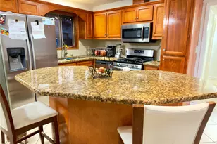 6406 Tall Willow Dr, Houston, TX 77088 - Photo 6
