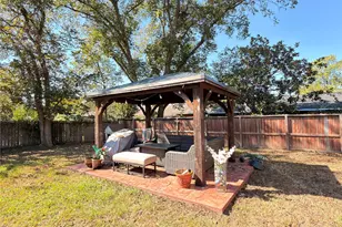 6406 Tall Willow Dr, Houston, TX 77088 - Photo 16