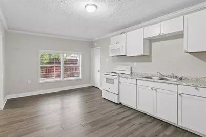 1709 W 4th Street #1709, Freeport, TX 77541 - Photo 6