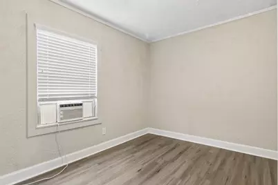 1709 W 4th Street #1709, Freeport, TX 77541 - Photo 12