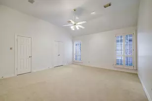 4935 Williams Ct Ln, Houston, TX 77081 - Photo 10