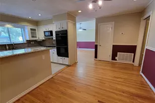 2419 Stonecrest Dr, Houston, TX 77018 - Photo 10