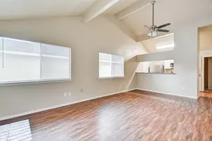 13106 Townwood Dr, Houston, TX 77045 - Photo 6