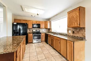 5306 Spring Branch Dr, Pearland, TX 77584 - Photo 8