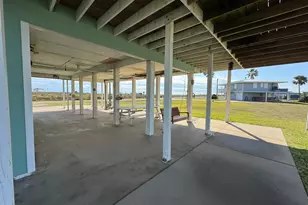 1118 County Rd 204, Sargent, TX 77414 - Photo 28