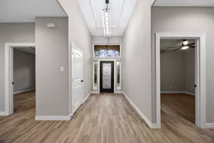 129 Fluorite Ct, Huntsville, TX 77340 - Photo 8