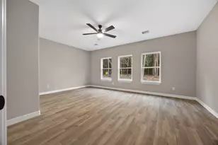 129 Fluorite Ct, Huntsville, TX 77340 - Photo 32