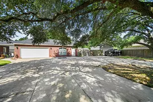 303 Beaumont Dr, Magnolia, TX 77354 - Photo 38