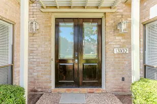 13102 Wickersham Ln, Houston, TX 77077 - Photo 4