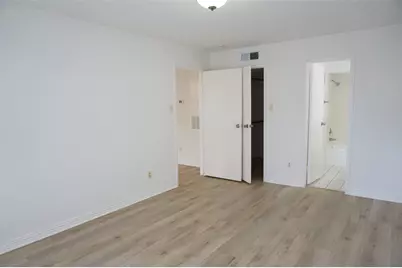 7400 Bellerive Drive #901, Houston, TX 77036 - Photo 14