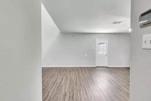 4411 Yupon Ridge Dr, Houston, TX 77072 - Photo 10