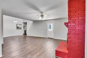 4411 Yupon Ridge Dr, Houston, TX 77072 - Photo 8