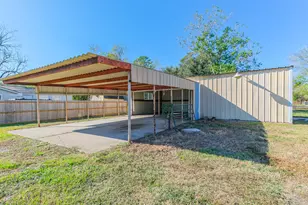 802 Wright St, El Campo, TX 77437 - Photo 32