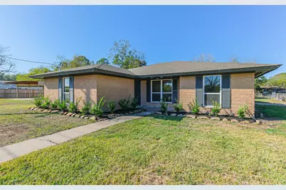 802 Wright Street, El Campo, TX 77437 - Photo 1