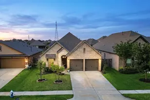 19406 Golden Lariat Dr, Tomball, TX 77377 - Photo 2