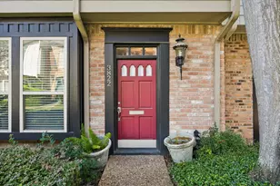 3822 Lake St, Houston, TX 77098 - Photo 2